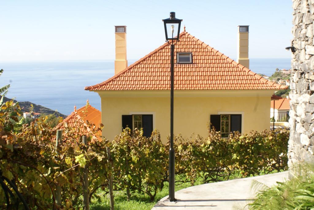 Quinta Pacos Do Lago Campanário Exterior photo
