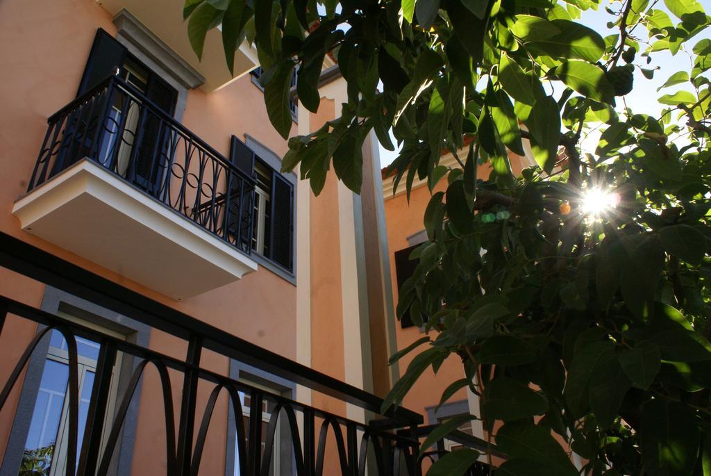 Quinta Pacos Do Lago Campanário Exterior photo